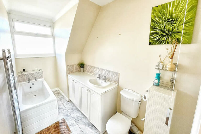 basildon_IMG-20230604-WA0153-01